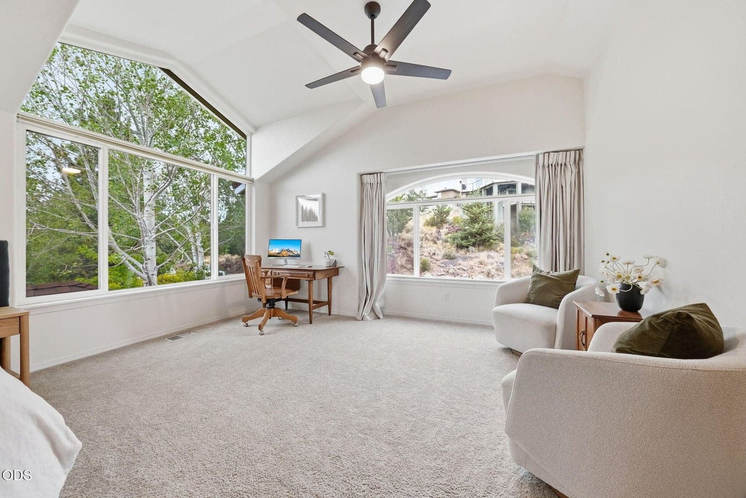 Photo of 1819 SW Troon Avenue 25 of 82