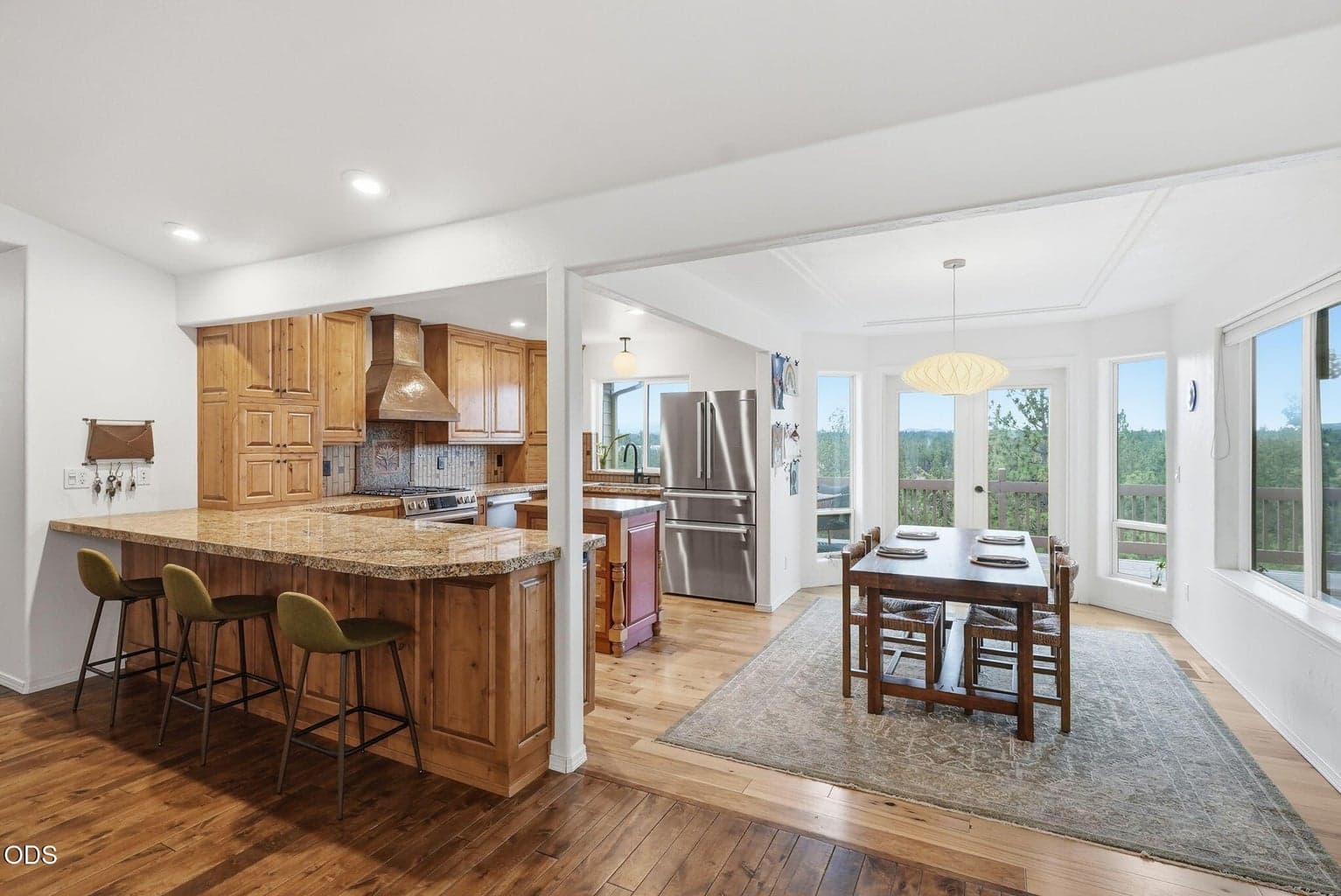 Photo of 1819 SW Troon Avenue 7 of 82