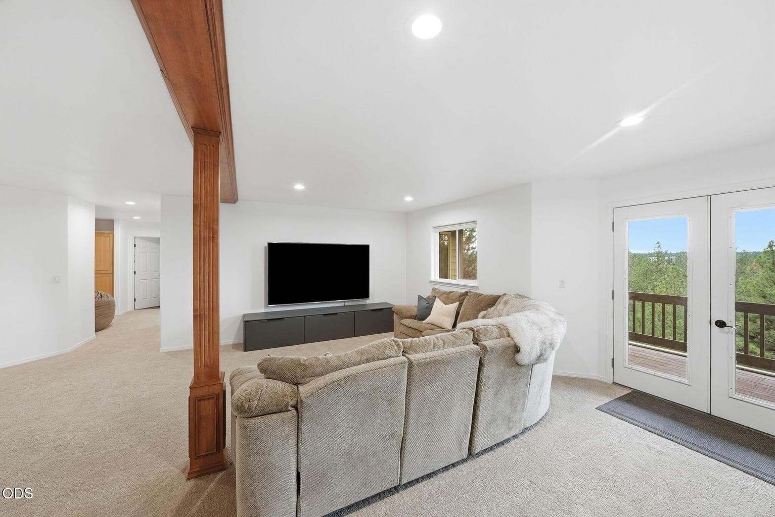 Photo of 1819 SW Troon Avenue 43 of 82