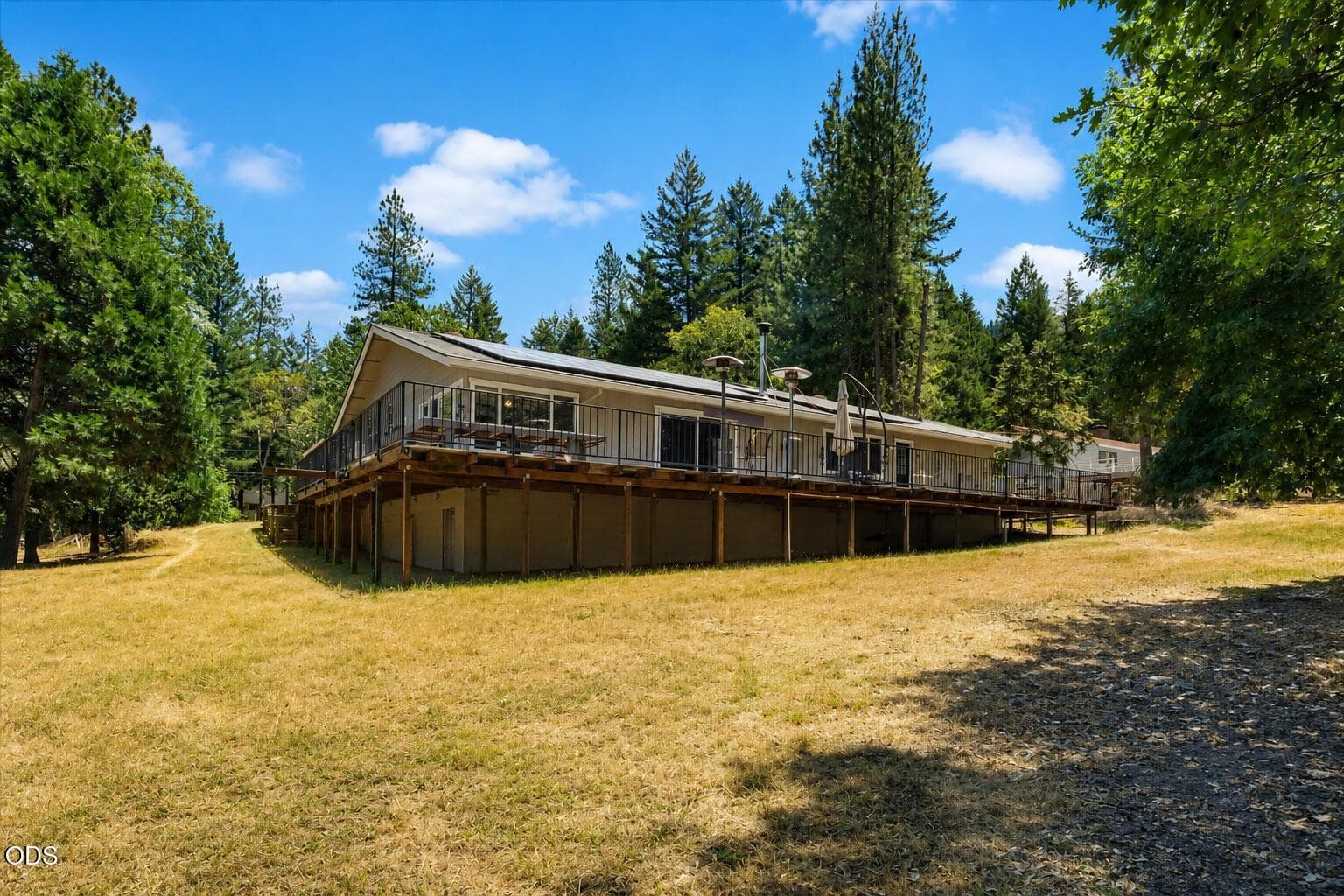 Photo of 287 Surrey 5 of 27