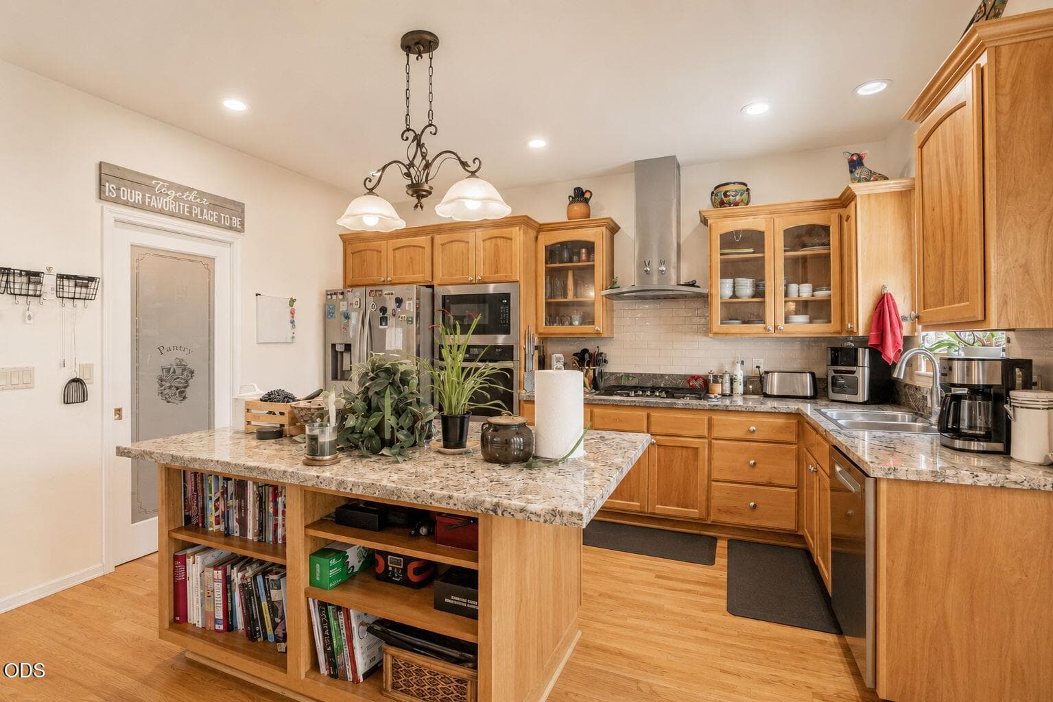 Photo of 499 Ridgeway 4 of 37