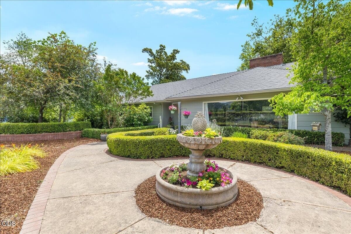2956 Fairview