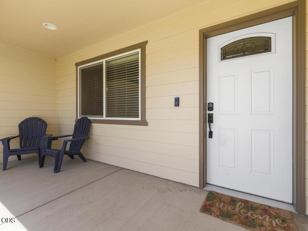Photo of 2852 Glacier Drive 3 of 40