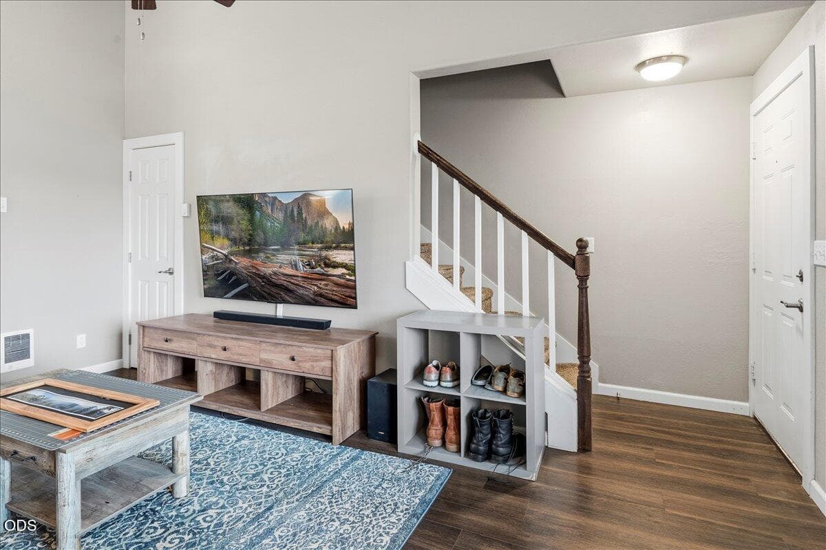 Photo of 1559 SW Rimrock Way 22 of 40