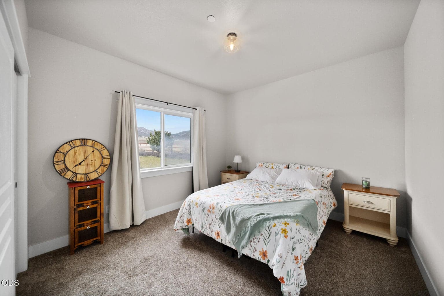 Photo of 8933 NW Elizabeth Way 12 of 29