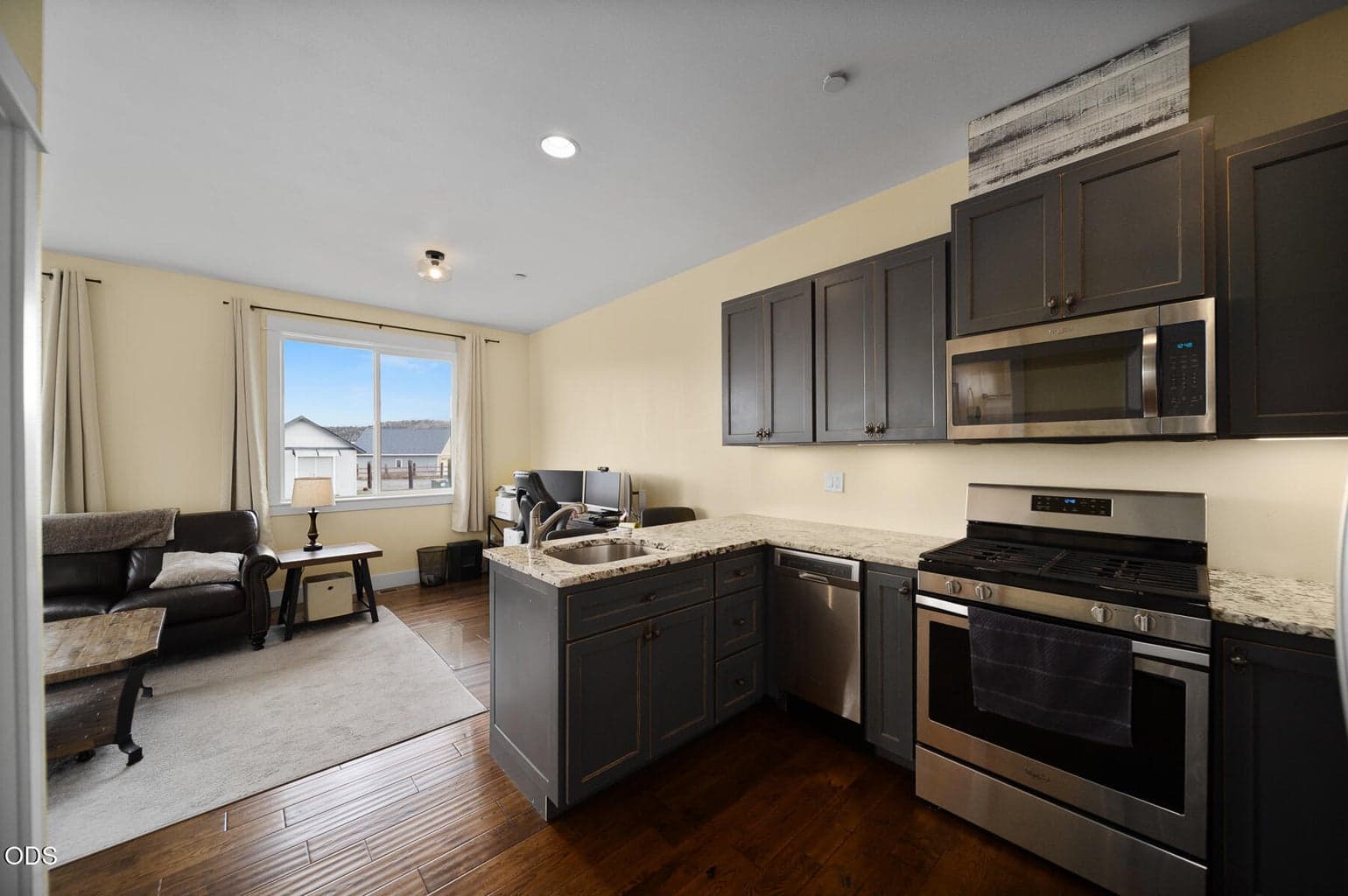 Photo of 8933 NW Elizabeth Way 19 of 29