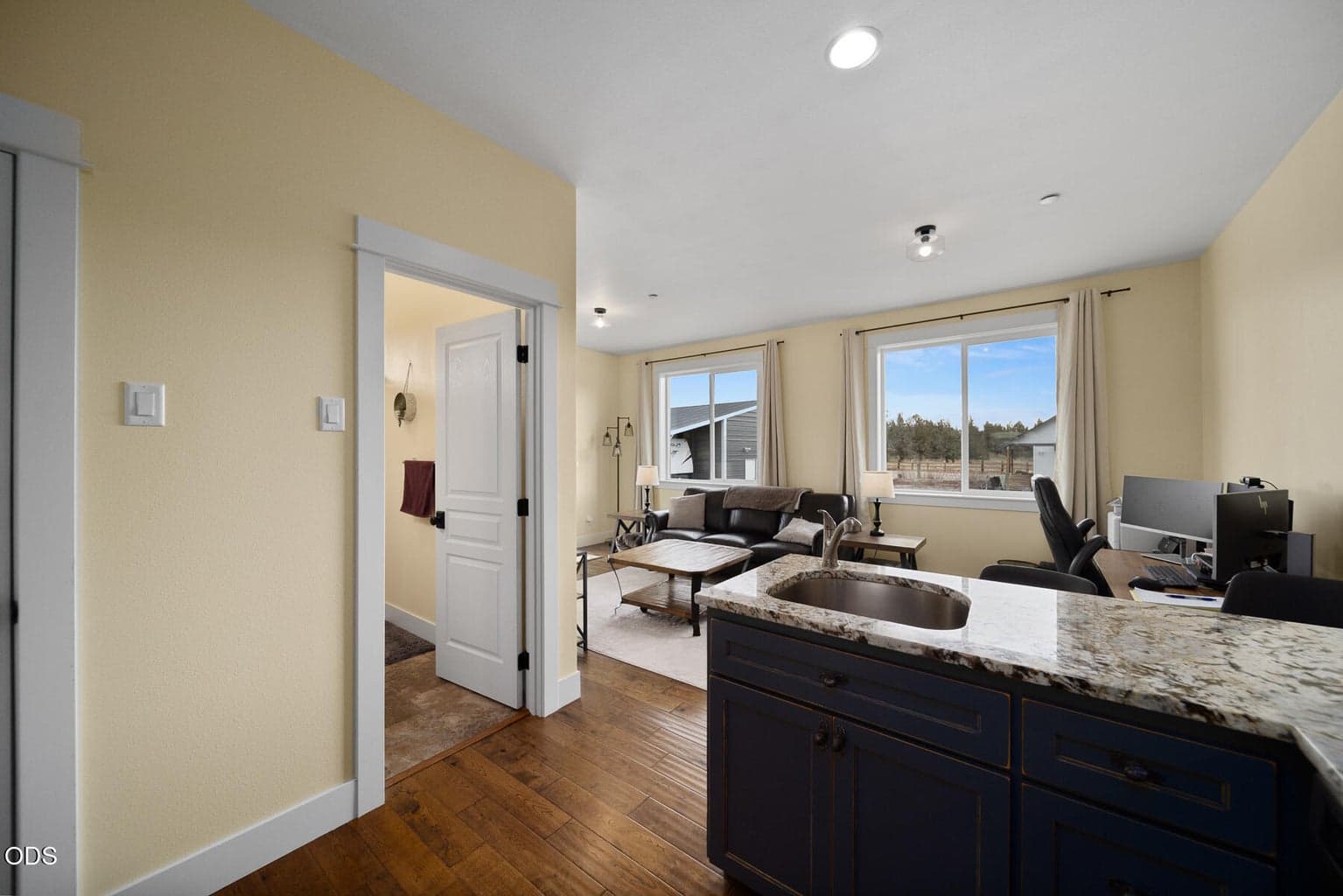 Photo of 8933 NW Elizabeth Way 20 of 29