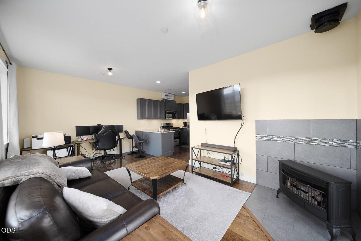 Photo of 8933 NW Elizabeth Way 22 of 29