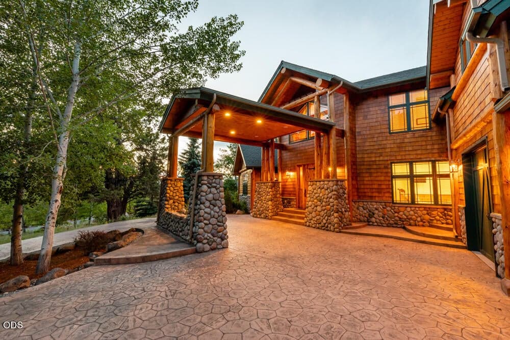 Photo of 6439 Coopers Hawk 4 of 153