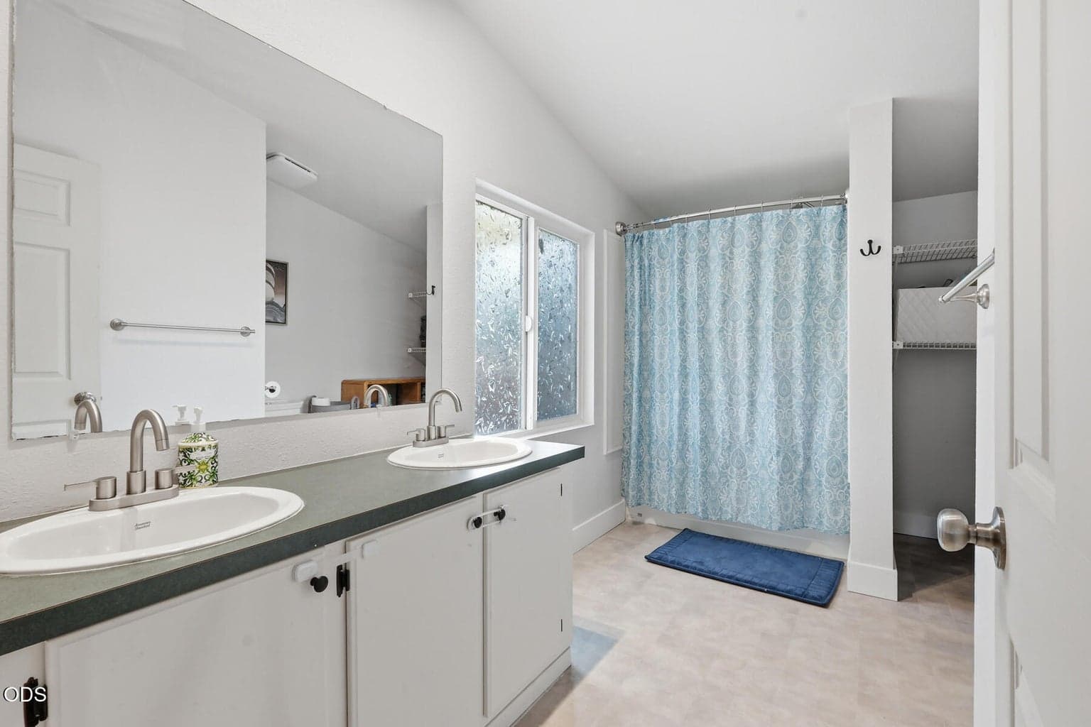 Photo of 194 SE Garner Street 11 of 30