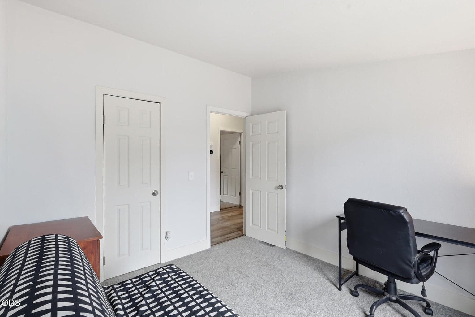 Photo of 194 SE Garner Street 17 of 30