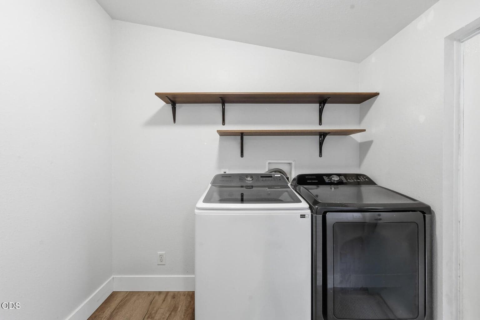 Photo of 194 SE Garner Street 18 of 30