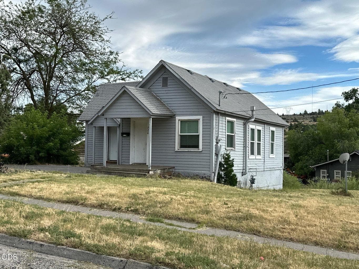 Photo of 726 2nd 1 of 11
