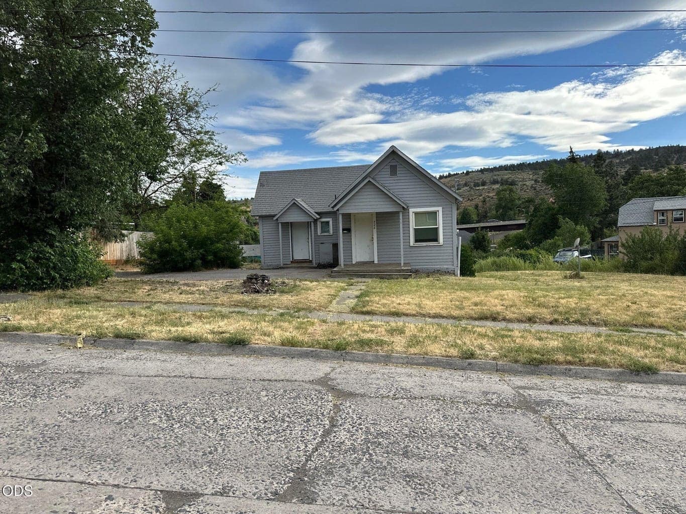 Photo of 726 2nd 2 of 11