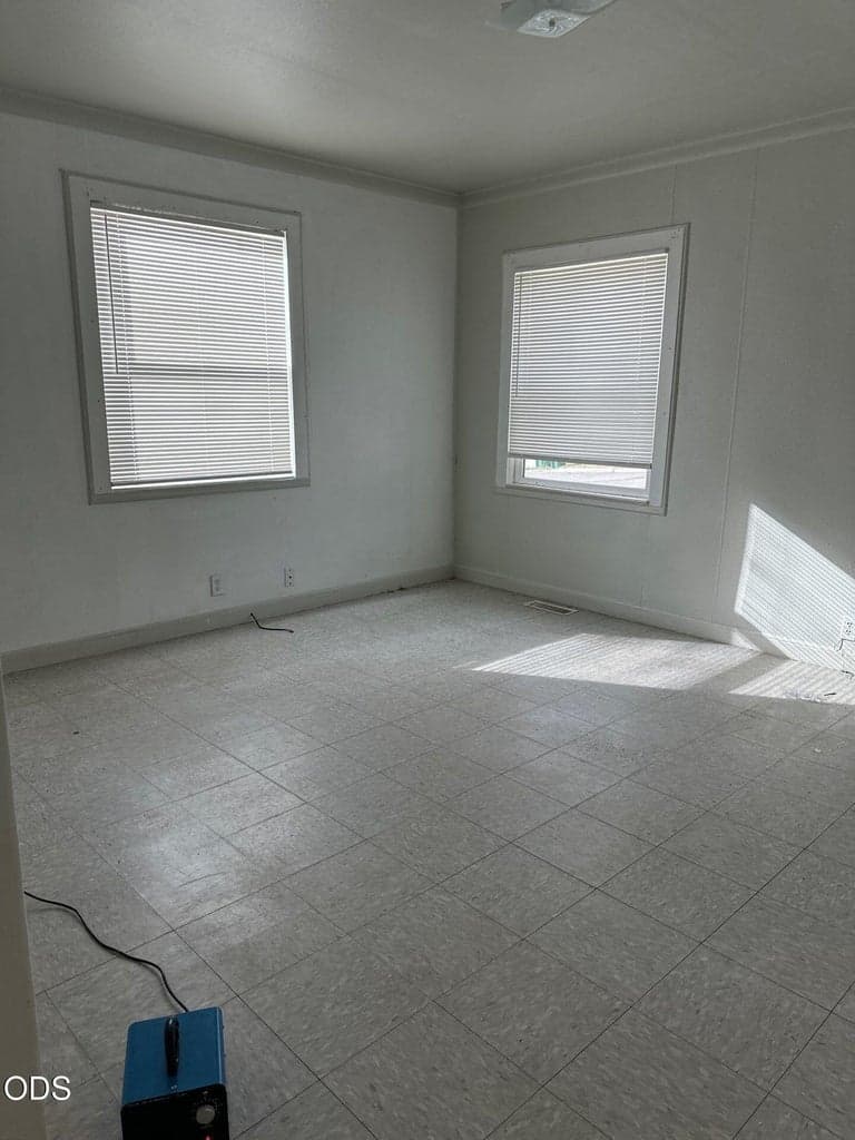 Photo of 726 2nd 3 of 11