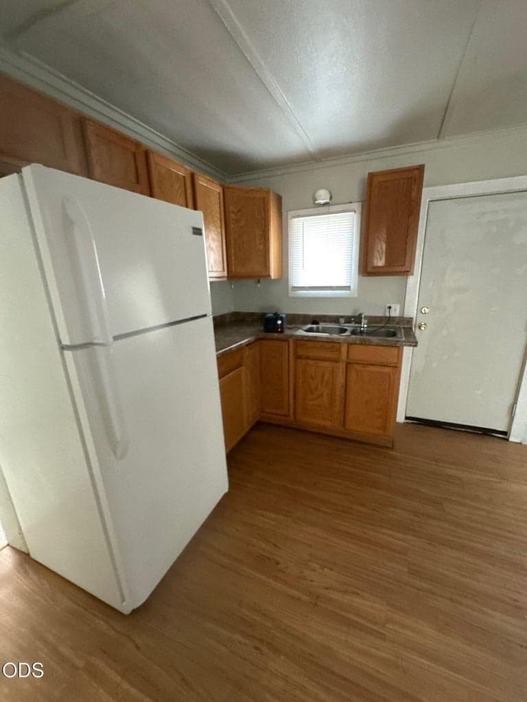 Photo of 726 2nd 5 of 11