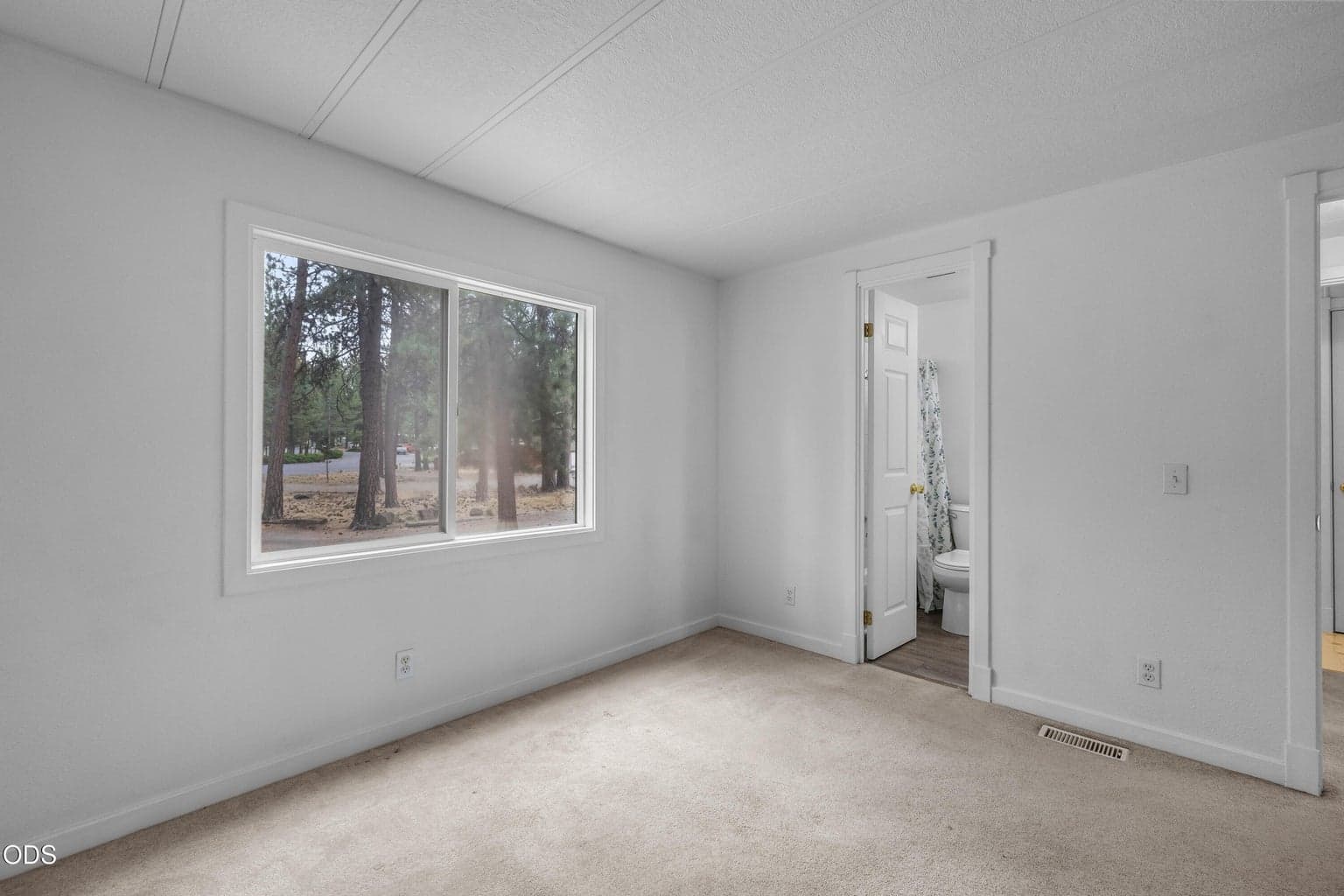 Photo of 61057 Chuckanut Drive 22 of 48