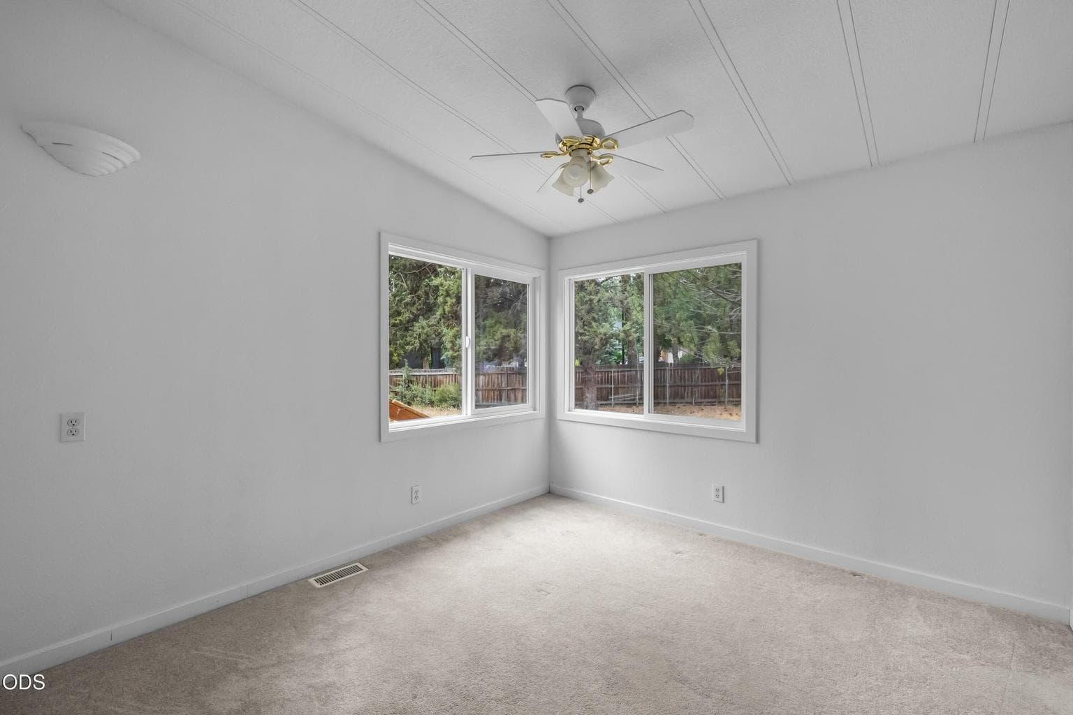 Photo of 61057 Chuckanut Drive 26 of 48