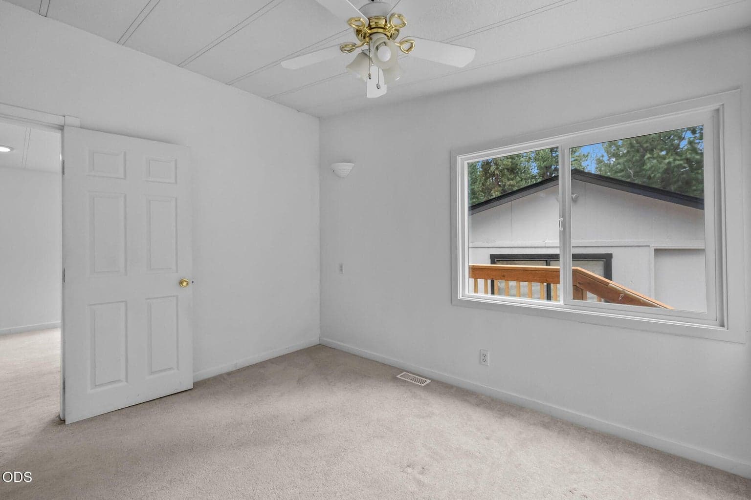 Photo of 61057 Chuckanut Drive 27 of 48