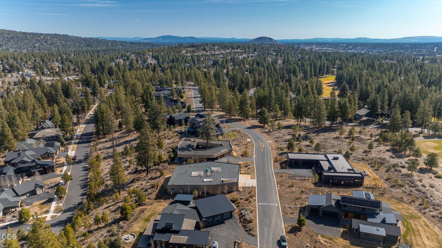 Photo of 61913 Hosmer Lake Drive 85 of 92