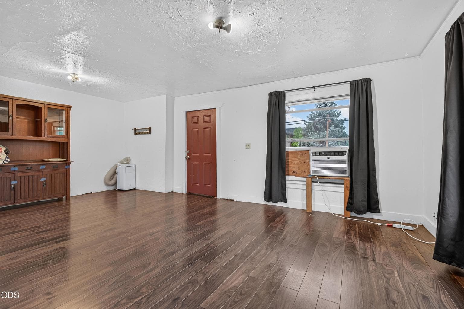 Photo of 625 Jackson 3 of 21