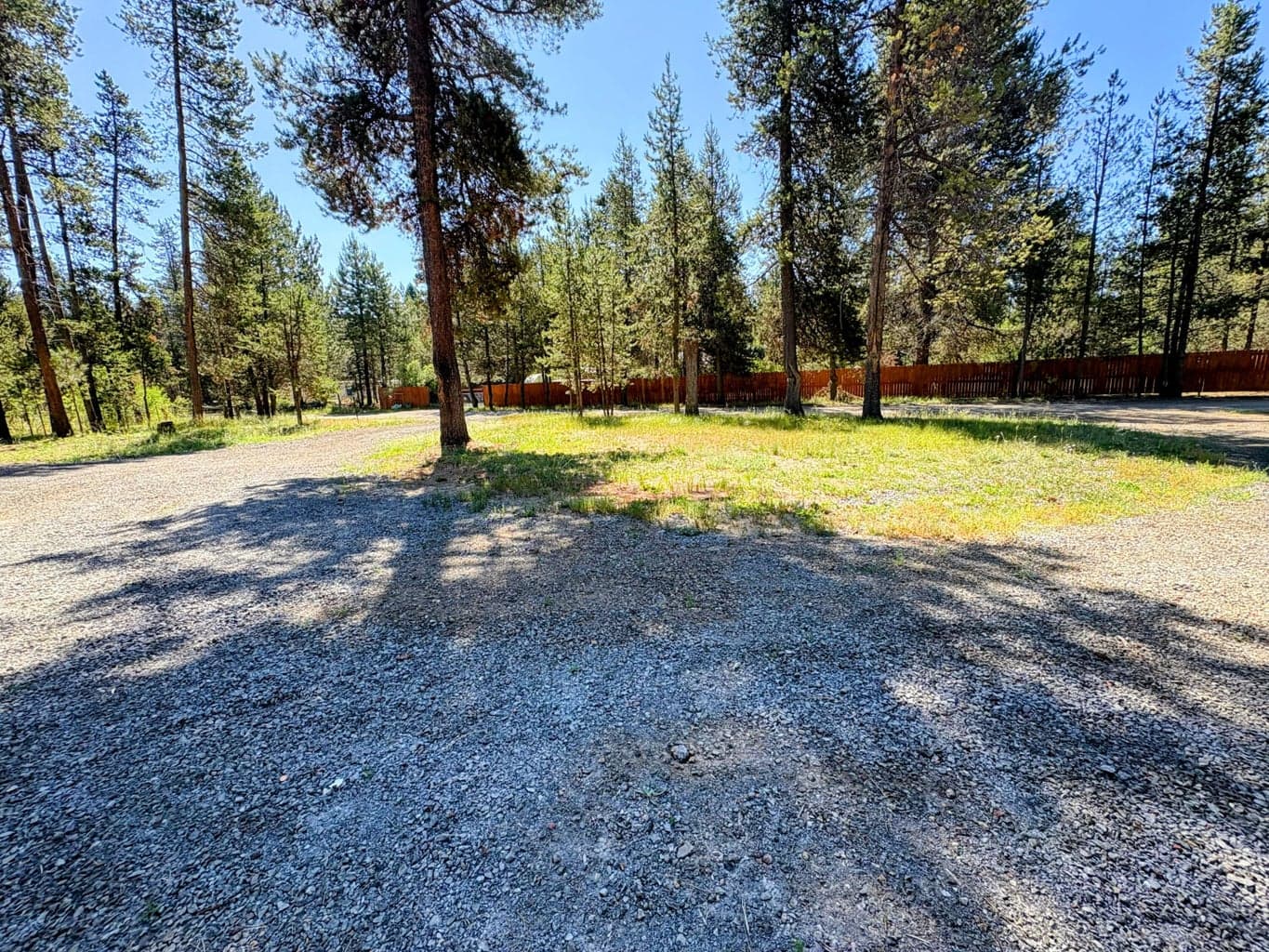 Photo of 15934 Fir Road 7 of 21