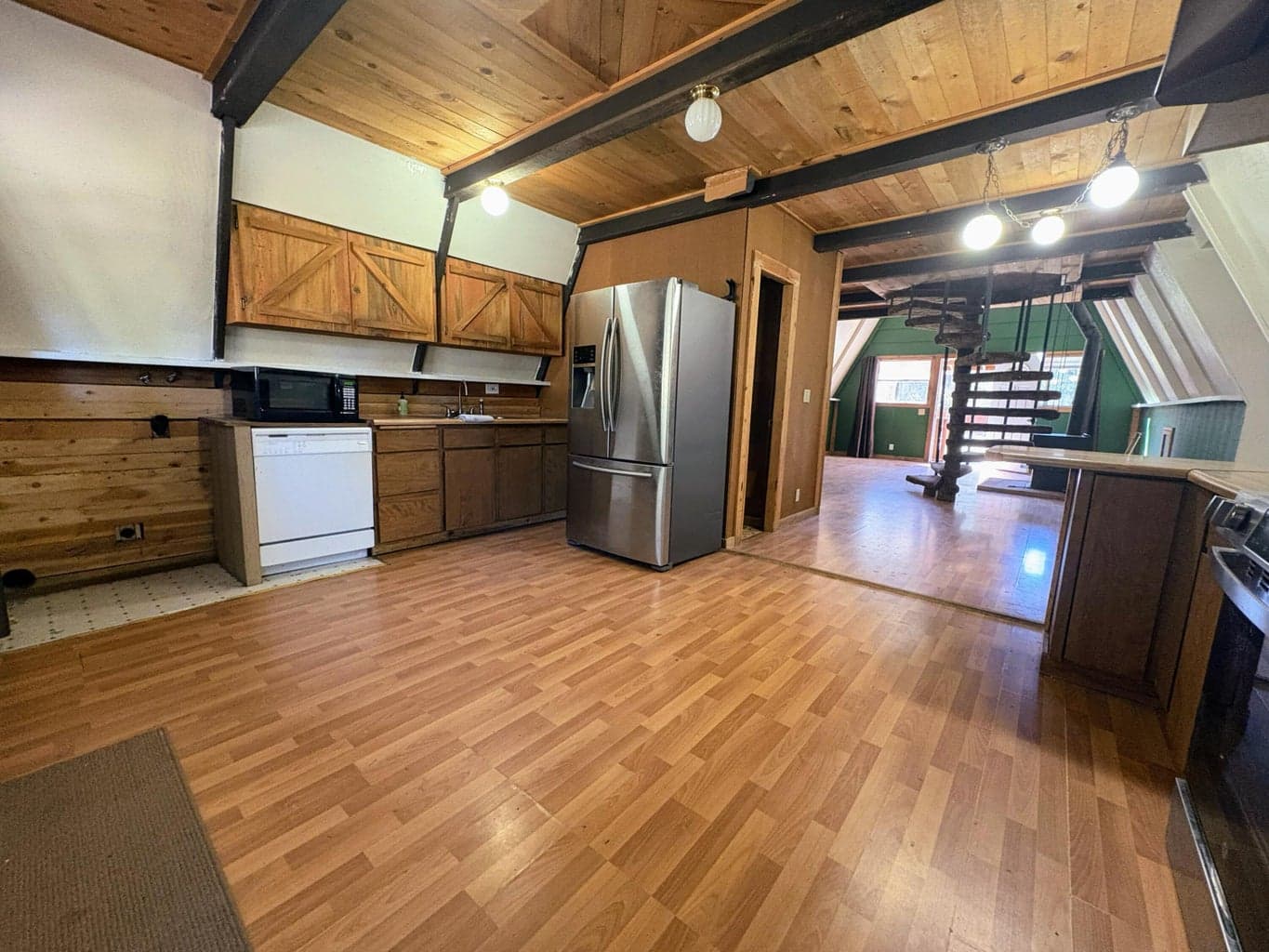 Photo of 15934 Fir Road 12 of 21