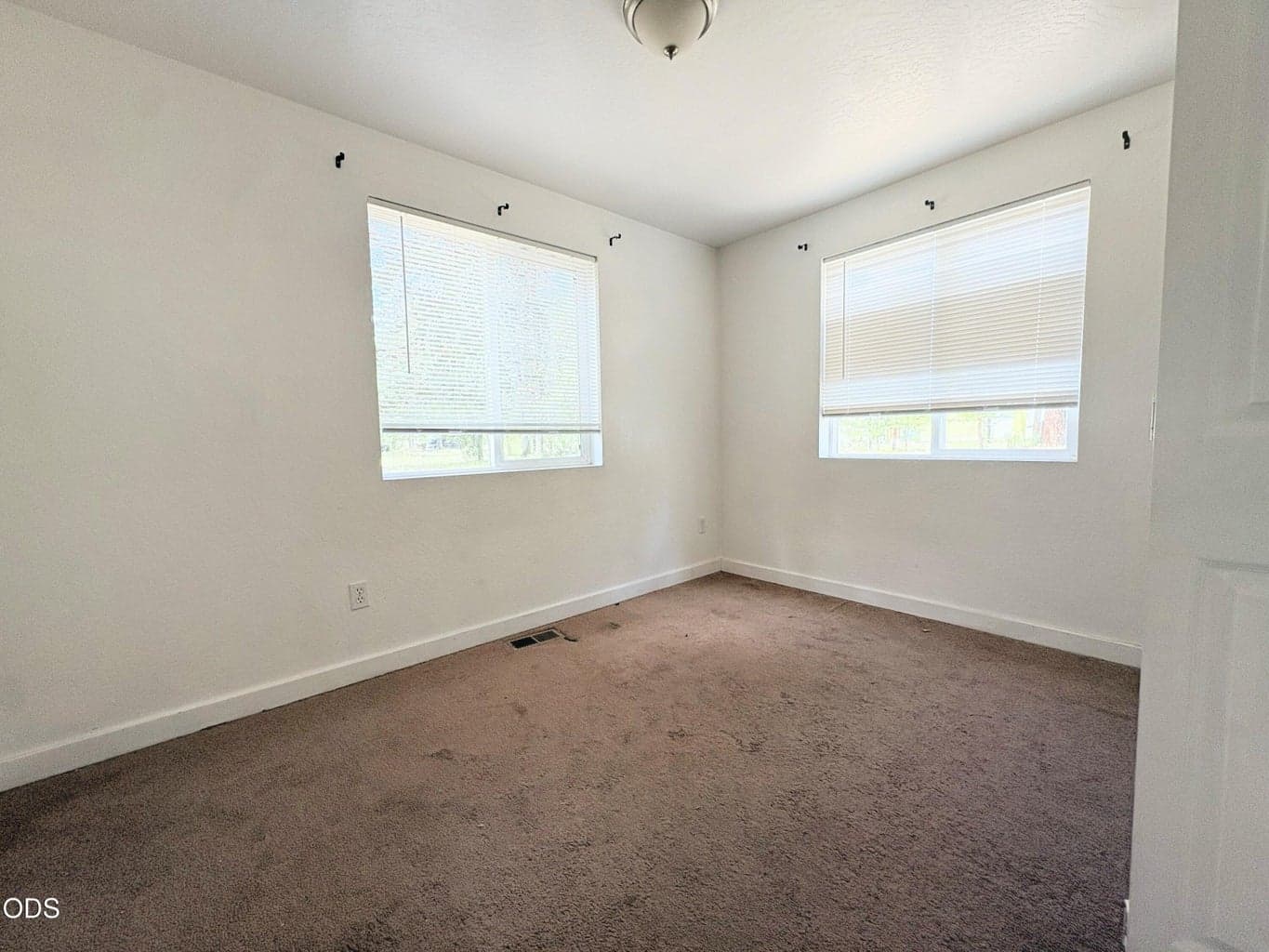 Photo of 15934 Fir Road 13 of 21