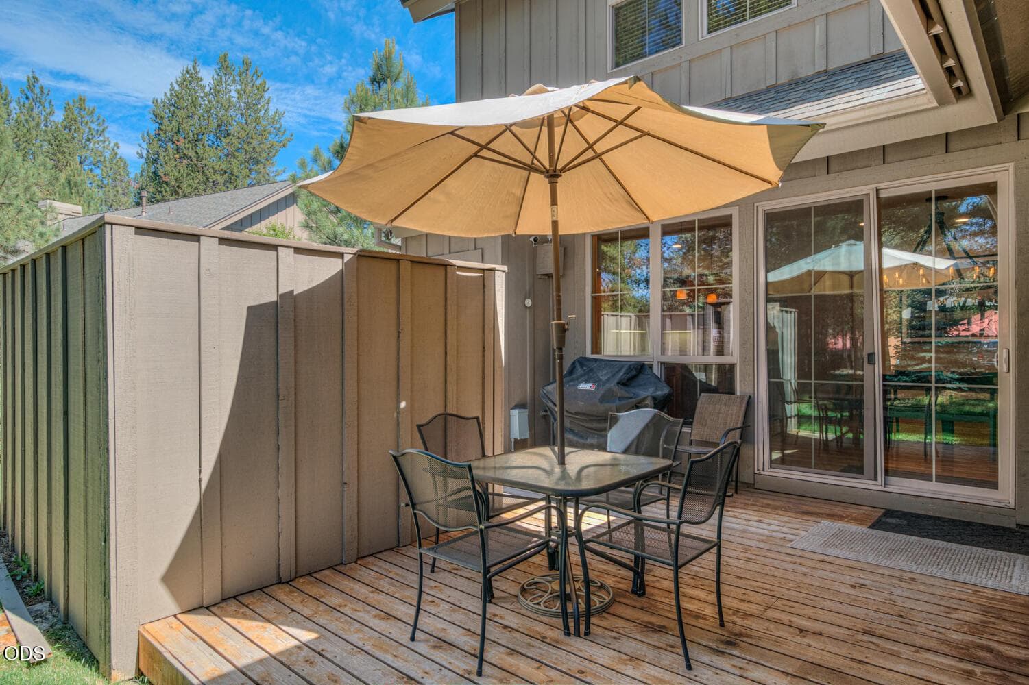 Photo of 57135 Fremont Drive 24 of 29