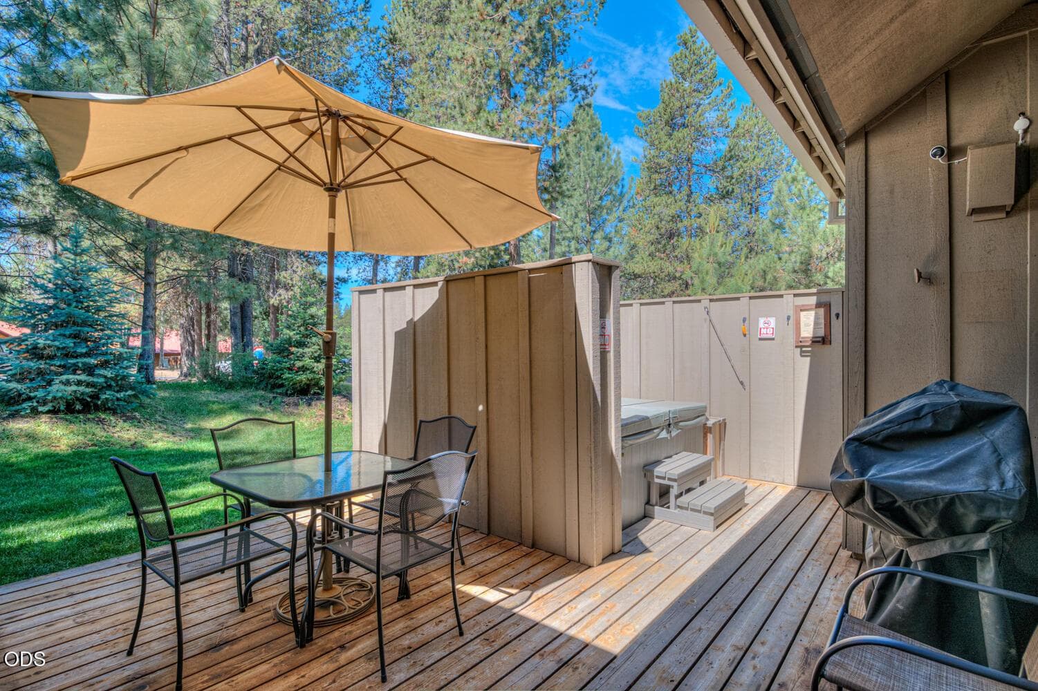 Photo of 57135 Fremont Drive 26 of 29