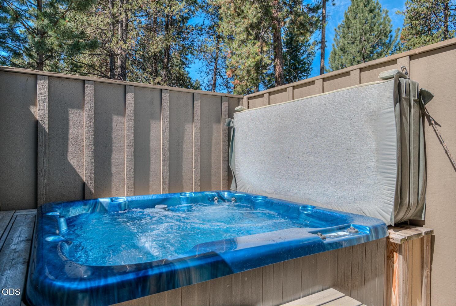 Photo of 57135 Fremont Drive 27 of 29