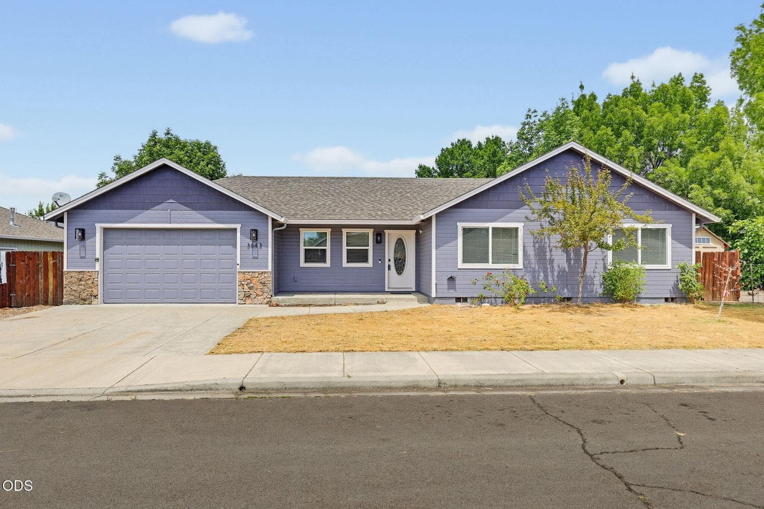 Photo of 3643 Amelia Way 1 of 37