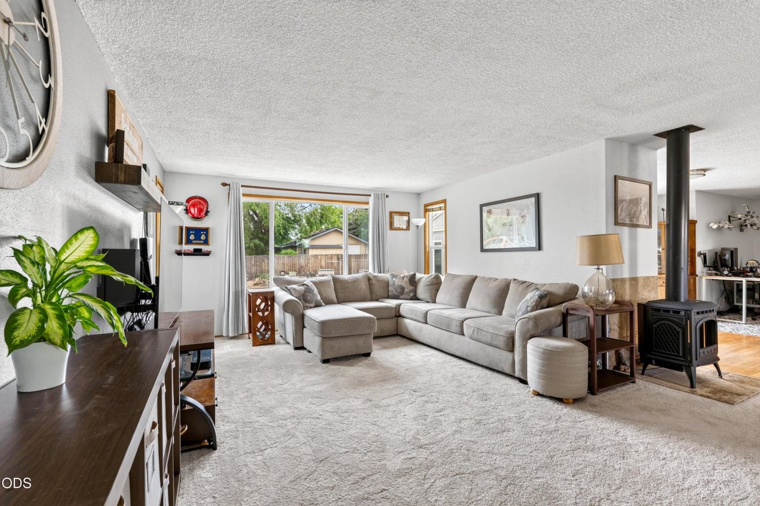 Photo of 2284 13th 5 of 52