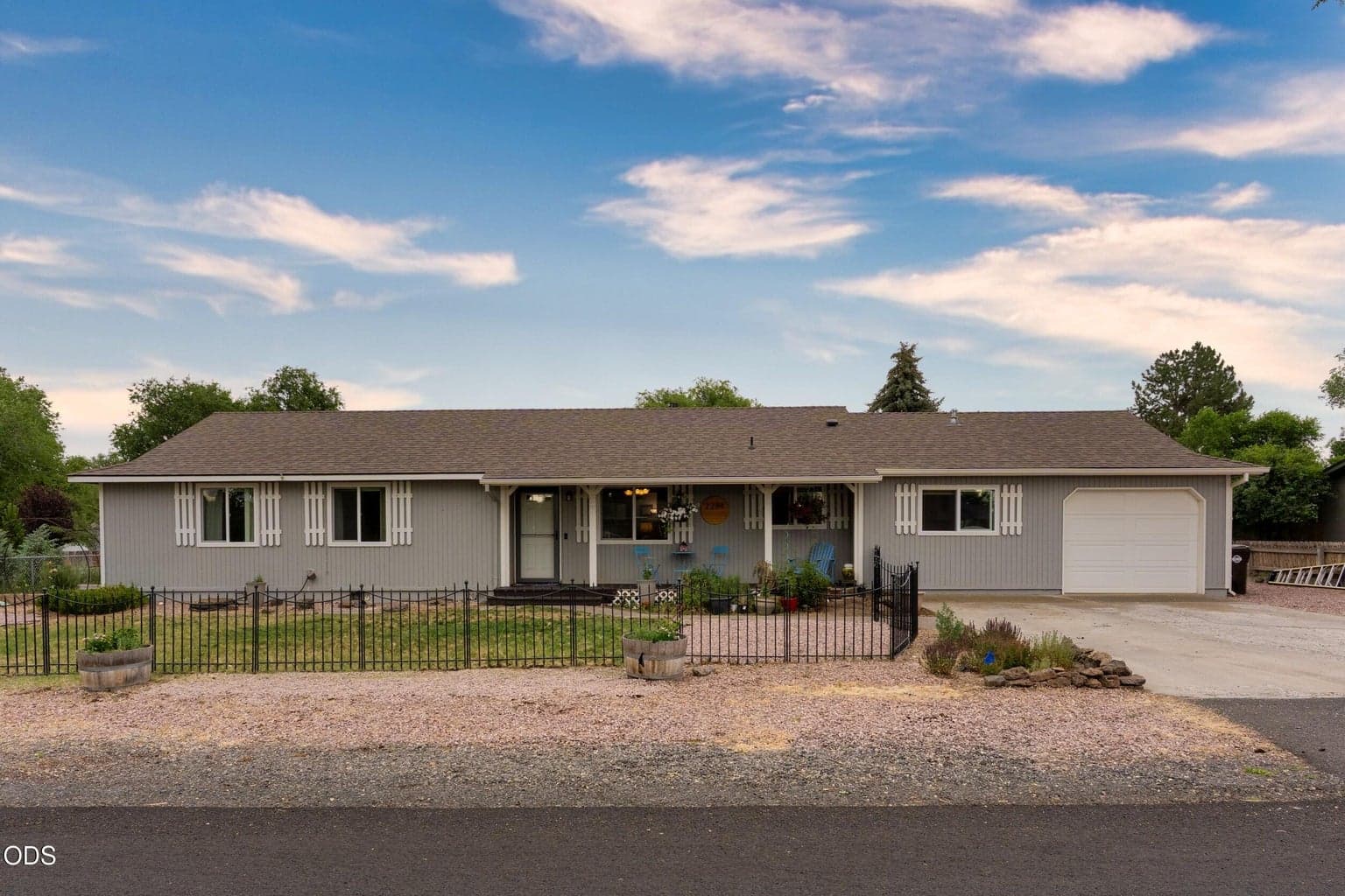 Photo of 2284 13th 1 of 52