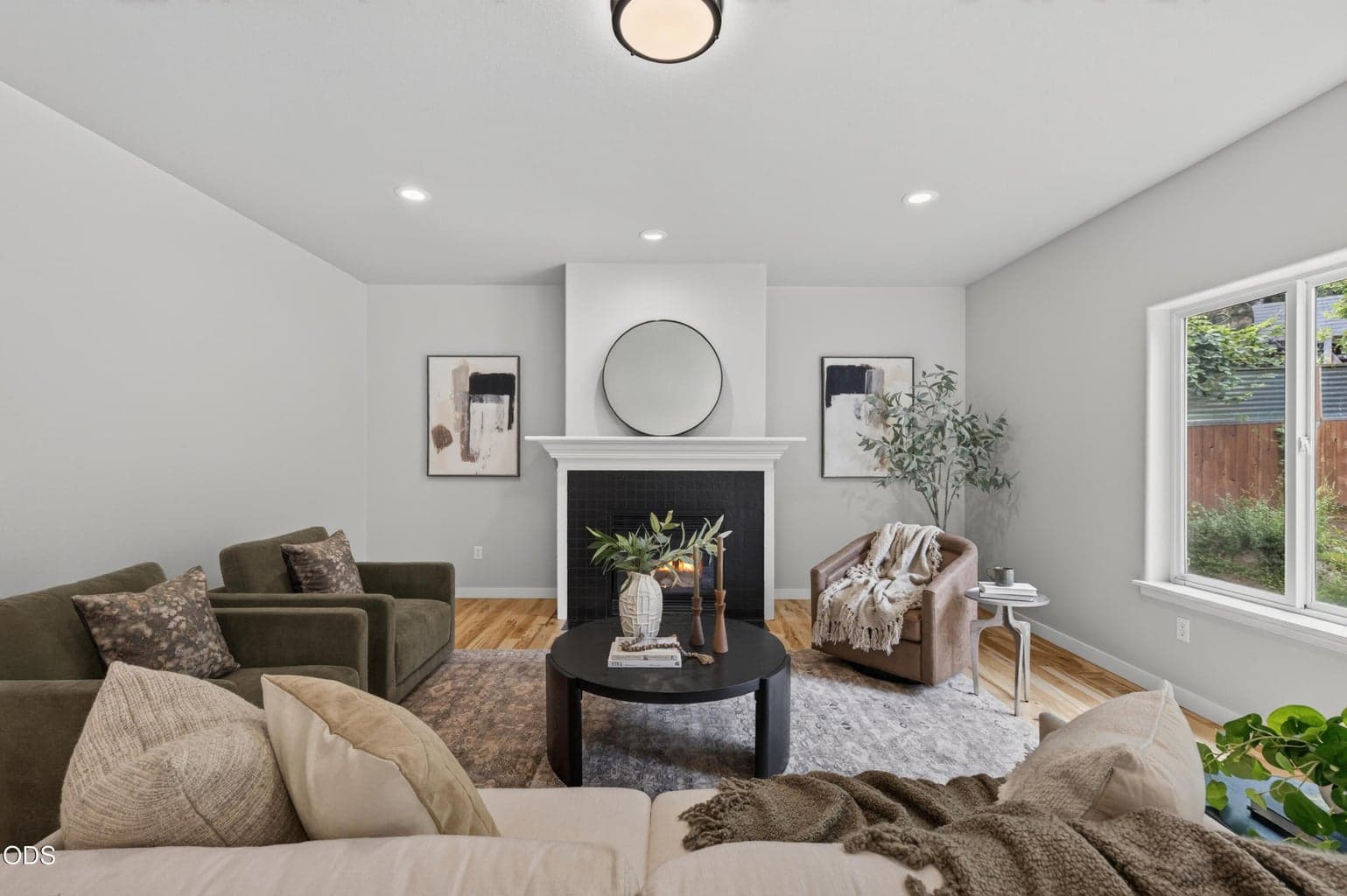 Great room and gas fireplace