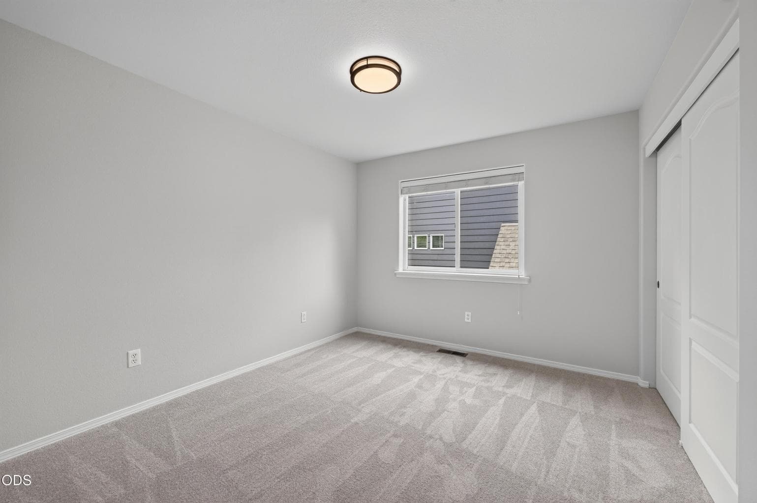 Guest bedroom 2