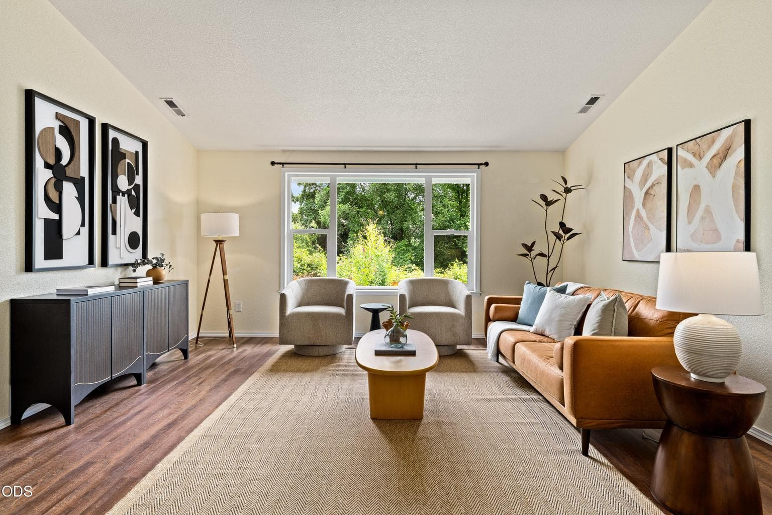 Photo of 2503 Lassen Way 5 of 35