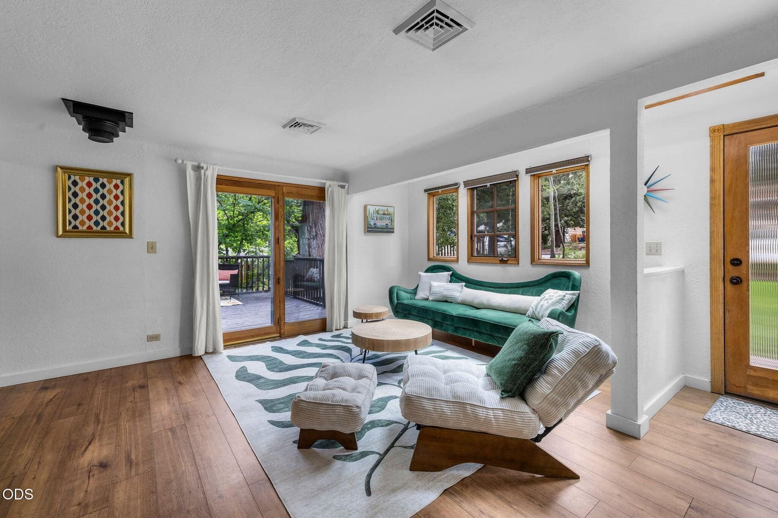 Photo of 636 Irving 2 of 3