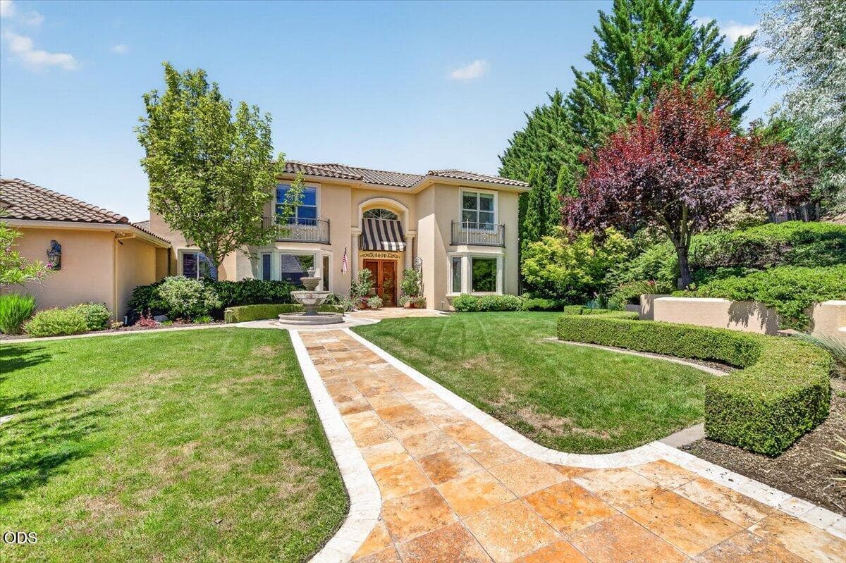 Photo of 1491 Montclair 2 of 89
