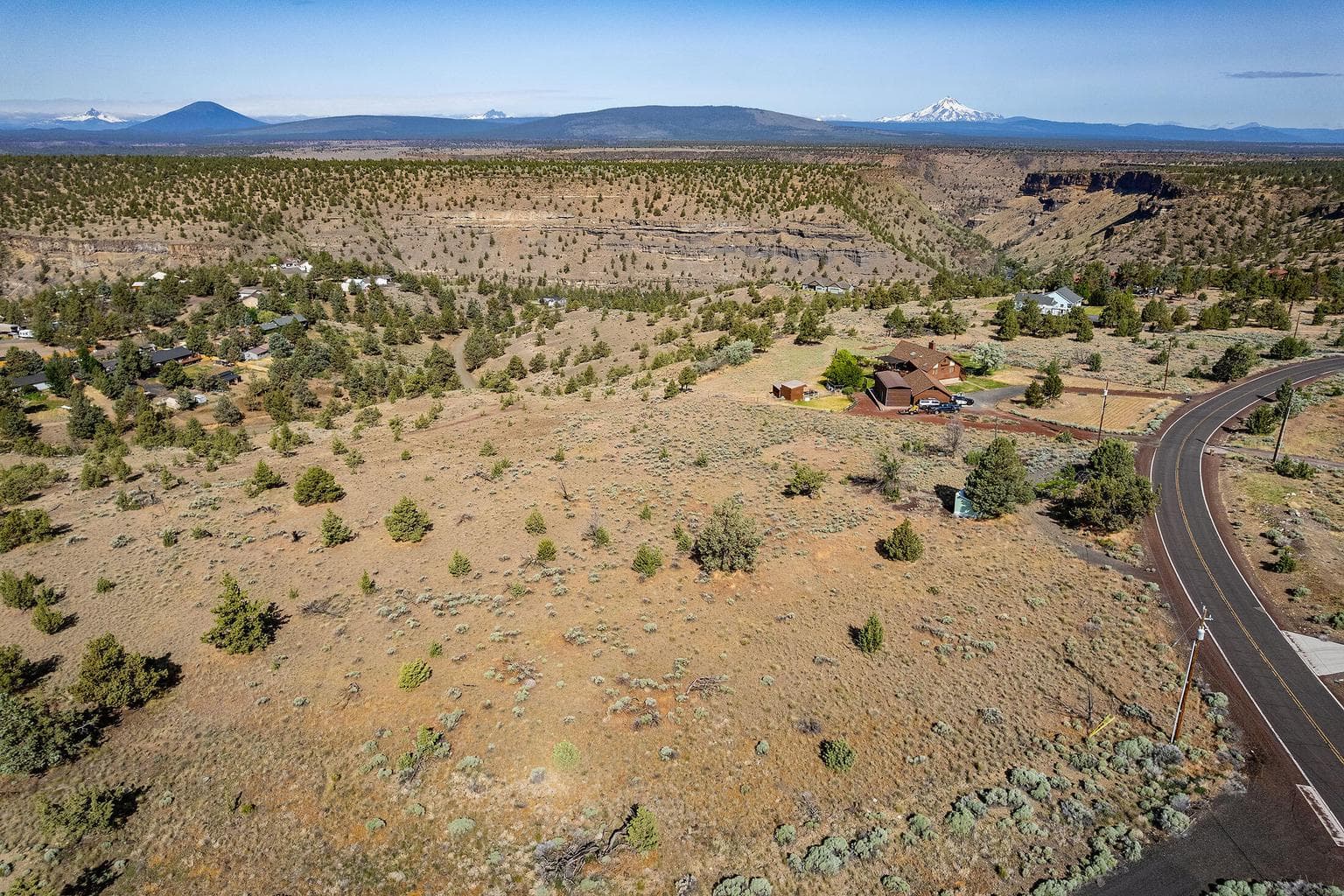 Photo of 10091 SW Shad Road 32 of 36