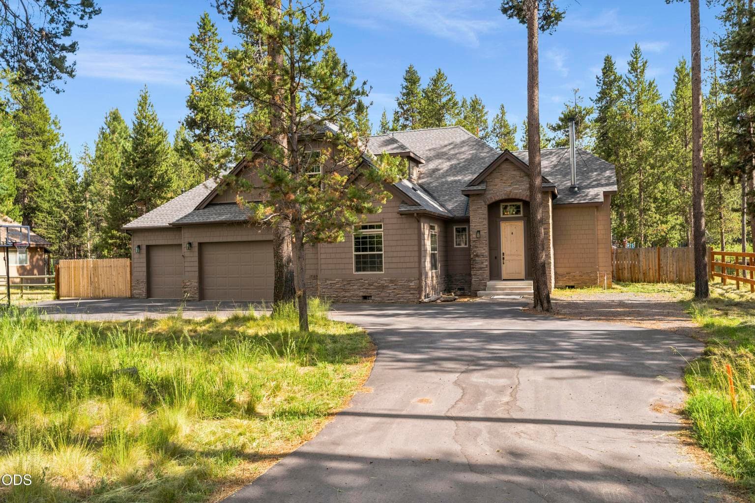 Photo of 17169 Kingsburg Road 72 of 77