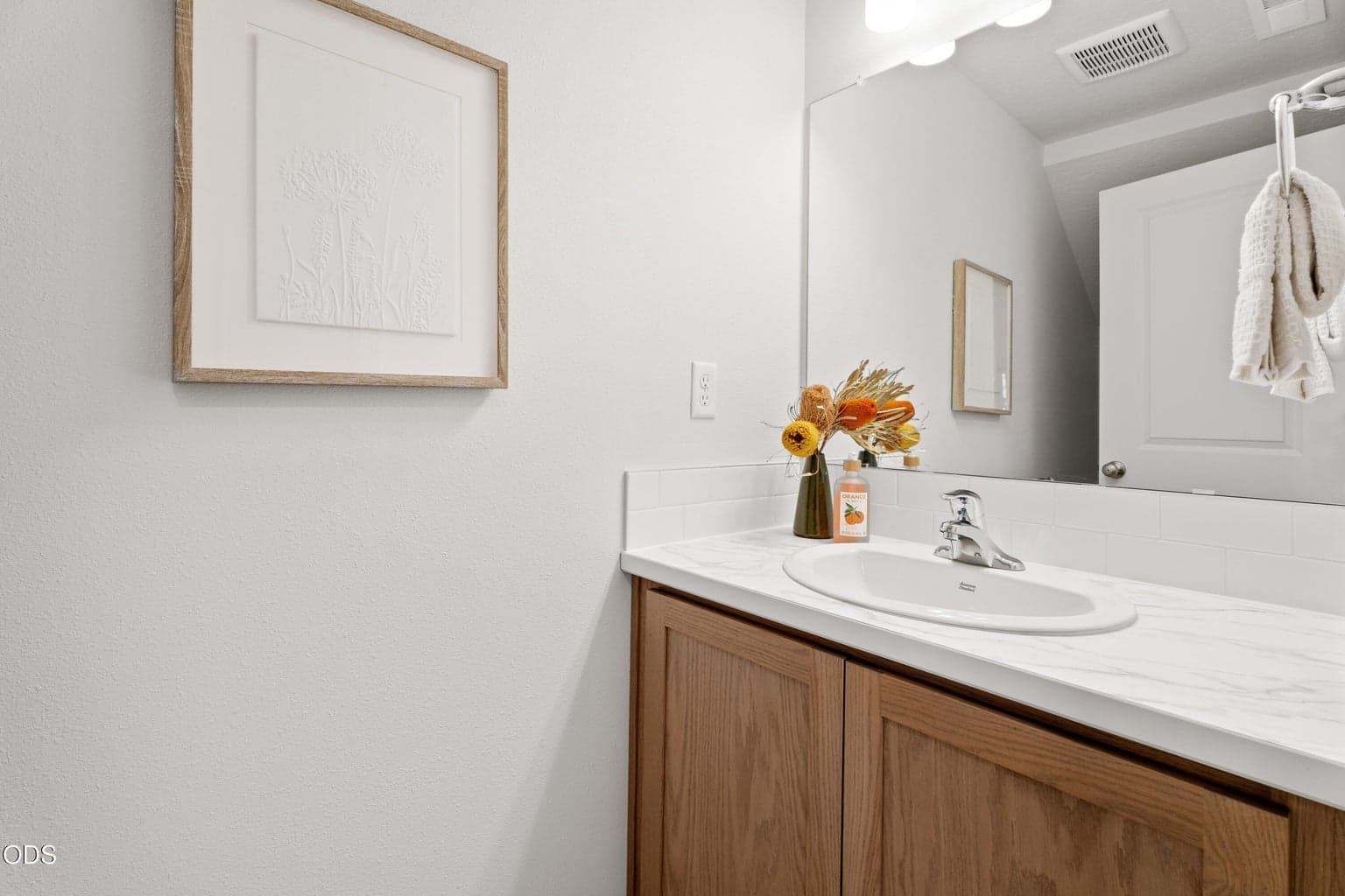 Photo of 894 Starview 4 of 31