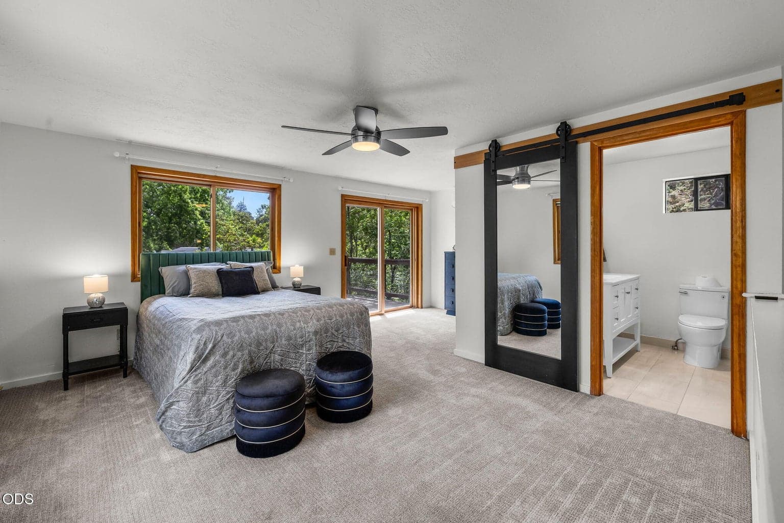 Photo of 636 NE Irving Avenue 10 of 34