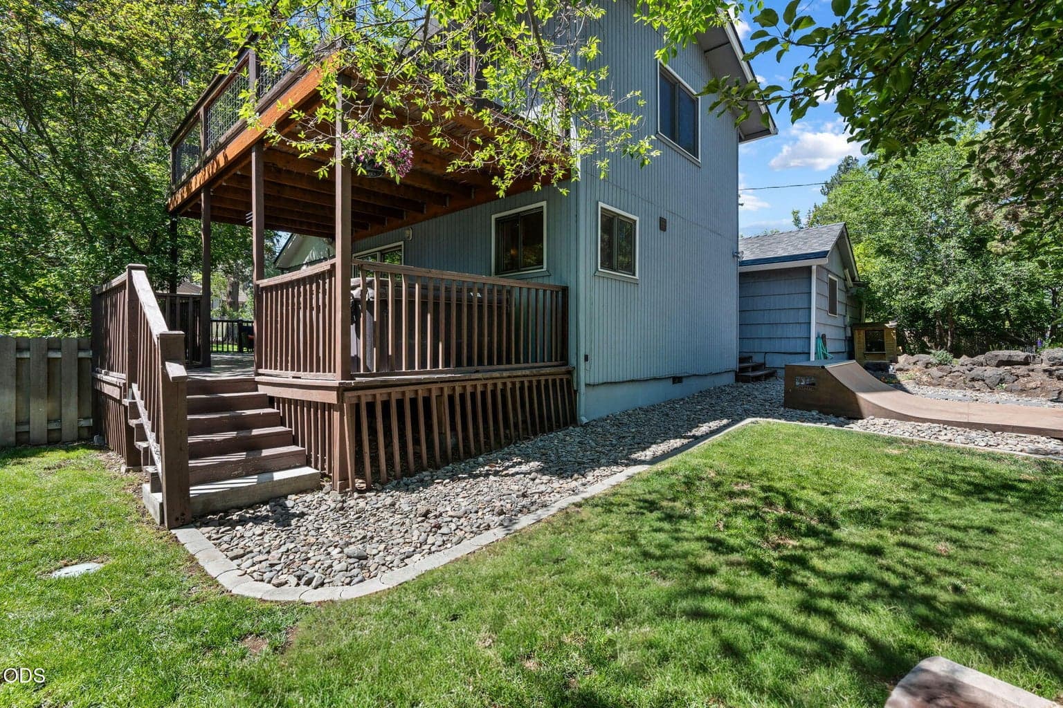 Photo of 636 NE Irving Avenue 24 of 34