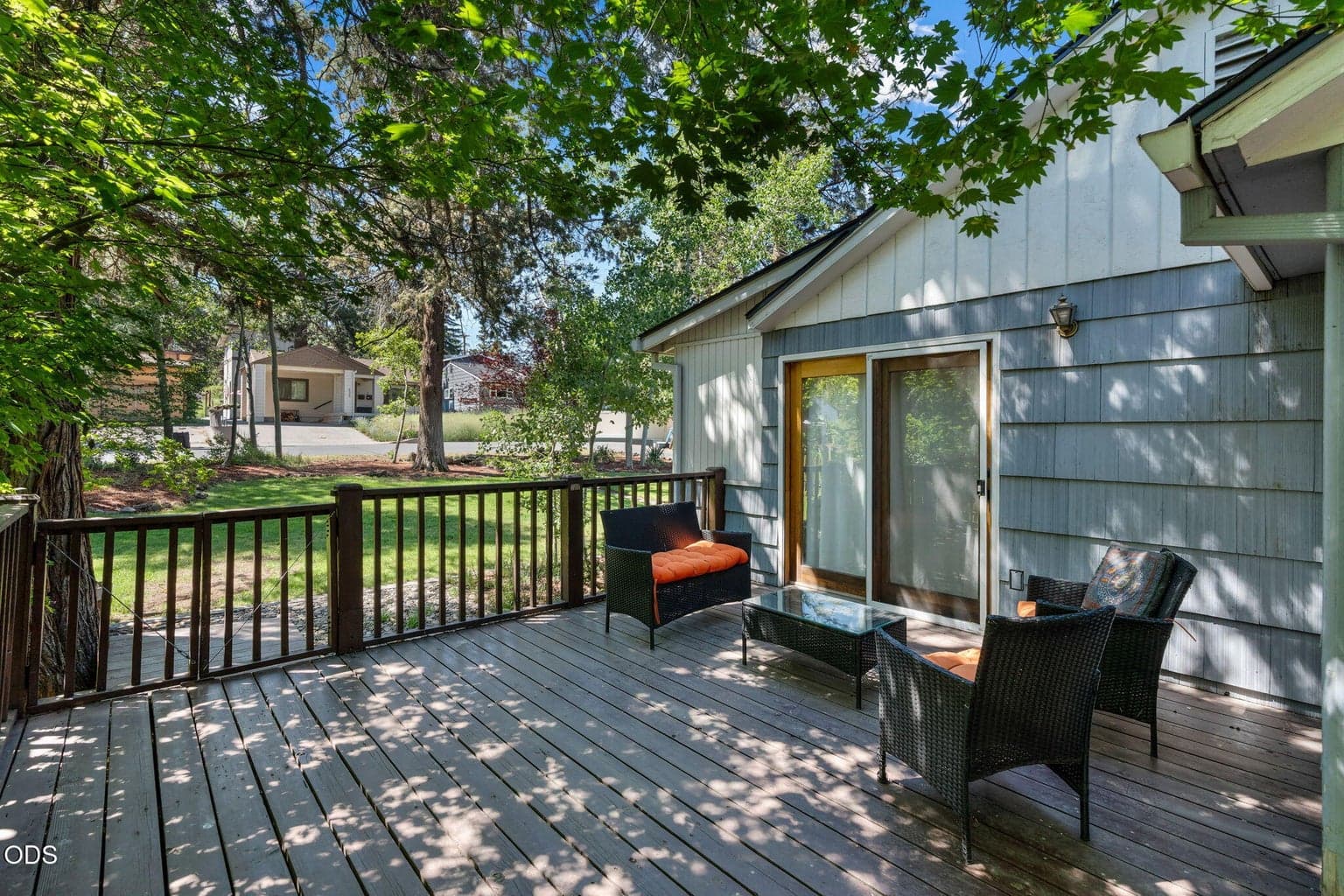 Photo of 636 NE Irving Avenue 21 of 34