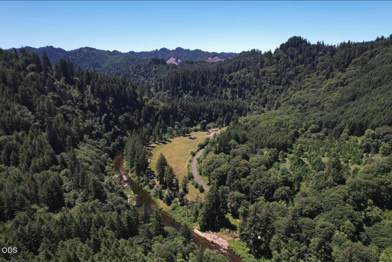 Photo of 28593 Lower Smith River 2 of 17