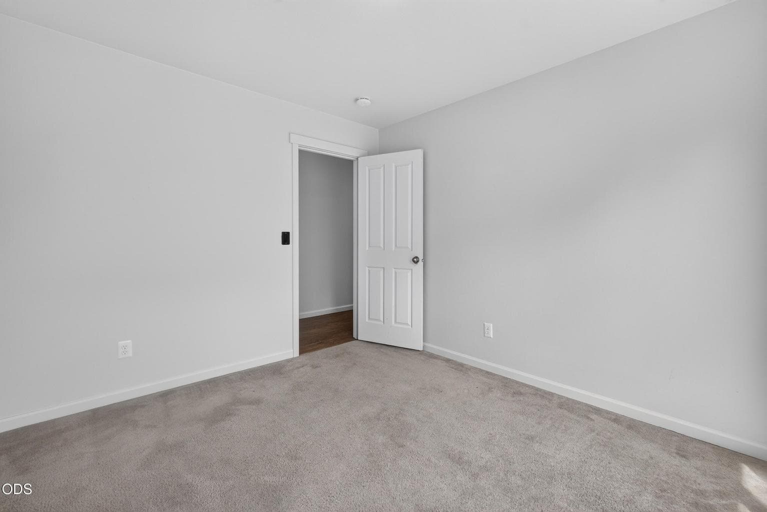 Photo of 339 SW 29th Street 9 of 34