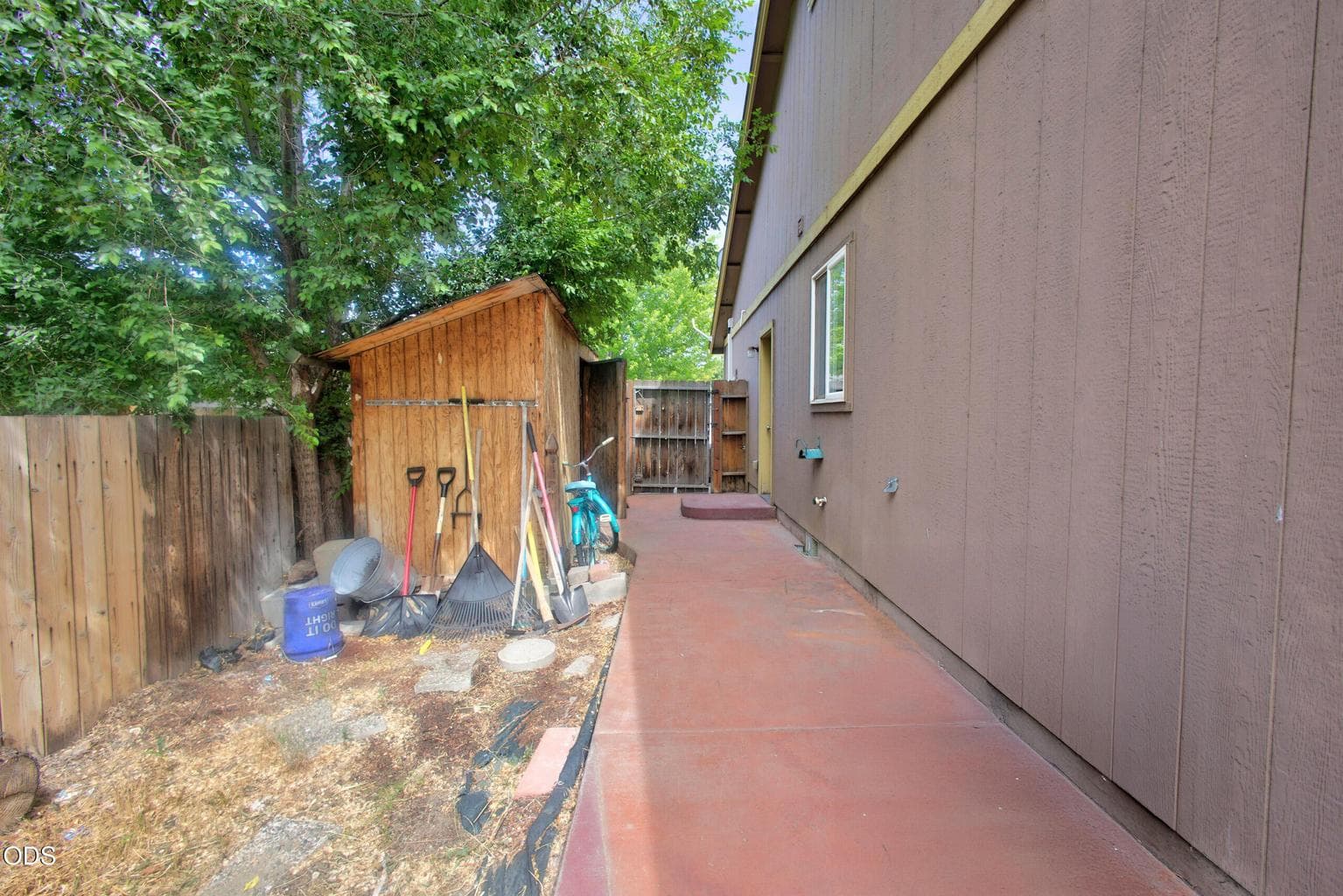 Photo of 339 SW 29th Street 23 of 34