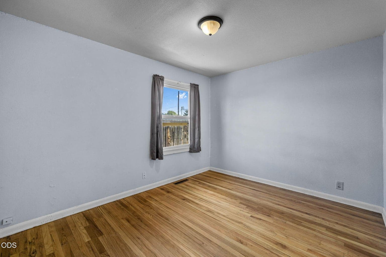 Photo of 1036 SW 13th Street 18 of 29