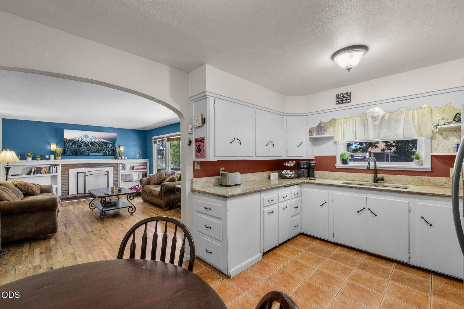 Photo of 1036 SW 13th Street 9 of 29
